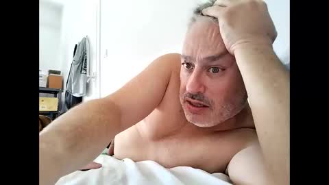 Snapshot of sibemolx chatting on September 17, 1:45 pm sibemolx online show from September 17, 1:45 pm