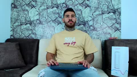 silavno online show from December 14, 2:34 am