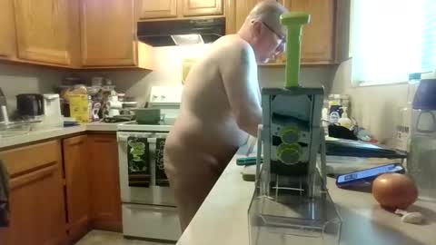 silverdragon70 online show from October 17, 12:14 am