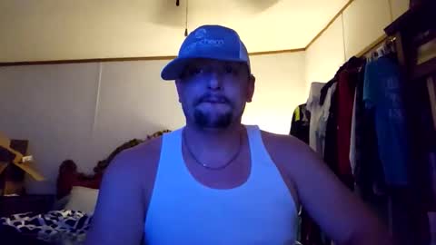 Snapshot of silverfox706 chatting on October 19, 2:27 am Jay Silverfox706 online show from October 19, 2:27 am