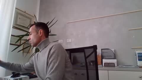 Snapshot of simmeturbate chatting on December 27, 1:07 pm Italiandaddyitalydickassbottomassholecomshowmasturbatenudeboyitalyatleticcutemuscolarhardcockdickboy online show from December 27, 1:07 pm