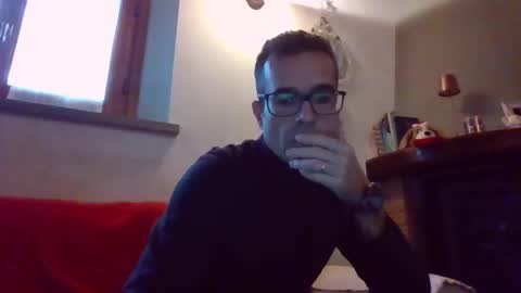 Snapshot of simmeturbate chatting on December 3, 11:21 am Italiandaddyitalydickassbottomassholecomshowmasturbatenudeboyitalyatleticcutemuscolarhardcockdickboy online show from December 3, 11:21 am