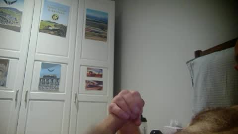 simonfrommelb online show from June 14, 5:09 am