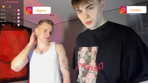 Snapshot of simonwnl chatting on February 12, 7:13 pm Simon online show from February 12, 7:13 pm