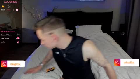 Snapshot of simonwnl chatting on January 25, 3:41 pm Simon online show from January 25, 3:41 pm