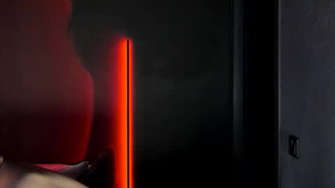 Snapshot of simonwnl chatting on October 24, 10:44 pm Simon online show from October 24, 10:44 pm