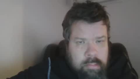 Snapshot of singledude_69 chatting on December 17, 12:01 am SingleDude 69 online show from December 17, 12:01 am