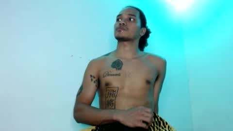 Snapshot of sir_black1 chatting on December 6, 10:52 pm Sir black online show from December 6, 10:52 pm