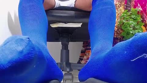 only foot                         worshipers here online show from January 16, 3:12 am