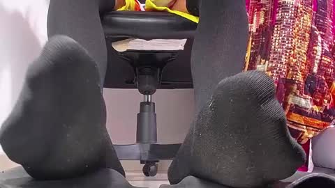 only foot                         worshipers here online show from February 9, 5:43 pm