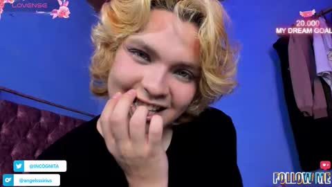 Snapshot of sirius_angels chatting on October 27, 6:54 pm adam angels online show from October 27, 6:54 pm