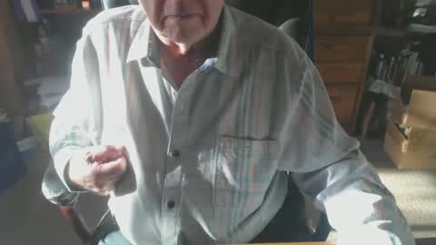 Snapshot of sjbottomboi chatting on December 30, 11:28 pm sjbottomboi online show from December 30, 11:28 pm