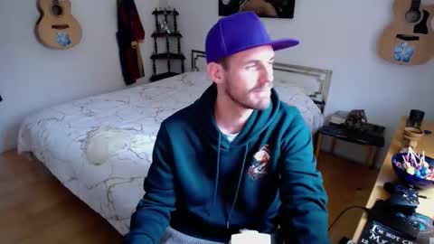 skatejocke online show from November 20, 9:52 am