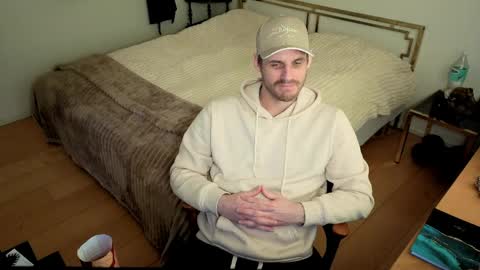 skatejocke online show from April 2, 10:45 am