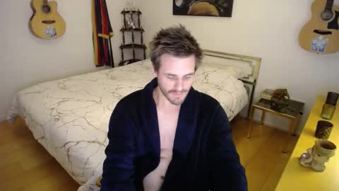 skatejocke online show from November 7, 4:43 pm