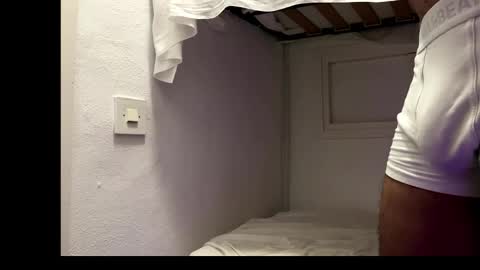 skimaskboy666 online show from December 18, 7:21 pm