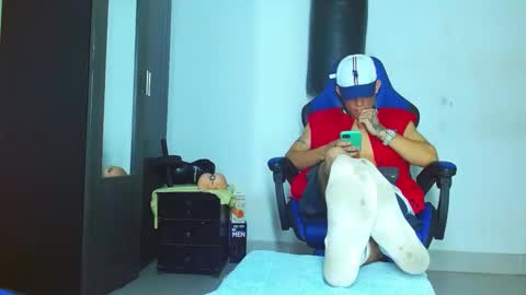 skinny marked online show from January 24, 8:32 pm