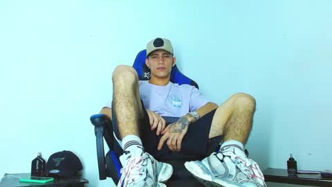 skinny marked online show from January 5, 11:12 pm