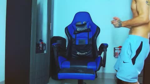 skinny marked online show from February 8, 8:21 pm