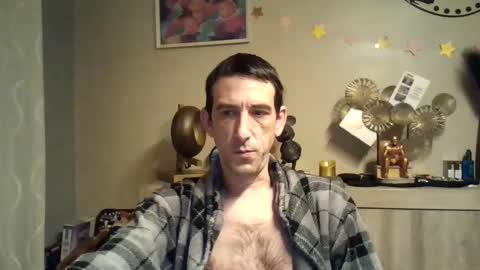 Snapshot of skinnybigcock2 chatting on January 13, 4:18 am SkinnyBigCock2 online show from January 13, 4:18 am