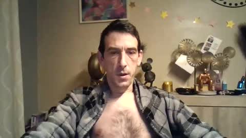 Snapshot of skinnybigcock2 chatting on January 19, 4:44 am SkinnyBigCock2 online show from January 19, 4:44 am