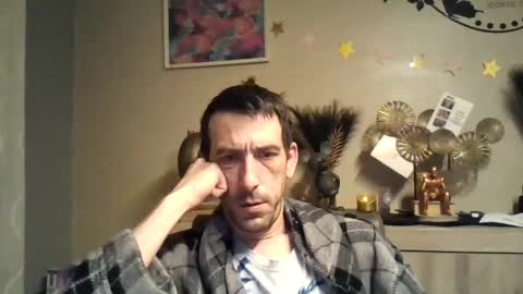 Snapshot of skinnybigcock2 chatting on January 2, 4:20 am SkinnyBigCock2 online show from January 2, 4:20 am