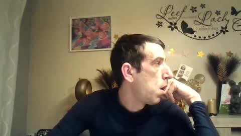 Snapshot of skinnybigcock2 chatting on January 7, 3:05 am SkinnyBigCock2 online show from January 7, 3:05 am