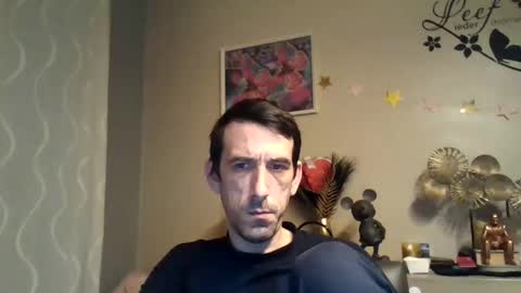 Snapshot of skinnybigcock2 chatting on February 21, 6:26 pm SkinnyBigCock2 online show from February 21, 6:26 pm