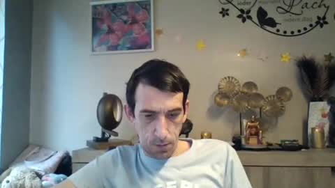 Snapshot of skinnybigcock2 chatting on February 25, 7:52 am SkinnyBigCock2 online show from February 25, 7:52 am