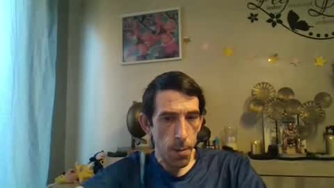 Snapshot of skinnybigcock2 chatting on March 9, 7:12 am SkinnyBigCock2 online show from March 9, 7:12 am