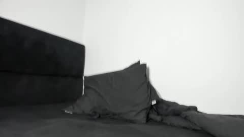 skinnyguywithbigd online show from February 3, 6:22 am