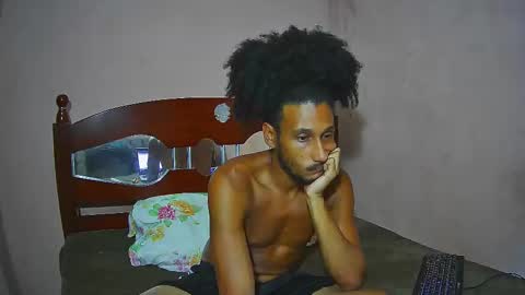 Skinny Latin Man online show from December 4, 9:35 pm