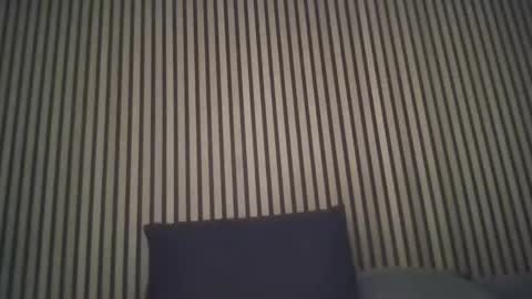 skinnytomdickinson online show from November 17, 7:00 am