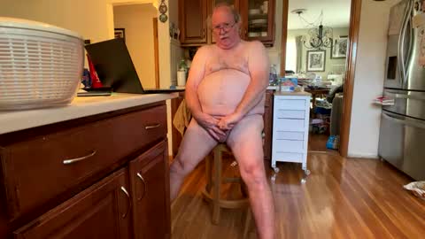 Snapshot of skipstar chatting on October 9, 5:40 pm Skipstar seneca cum online show from October 9, 5:40 pm