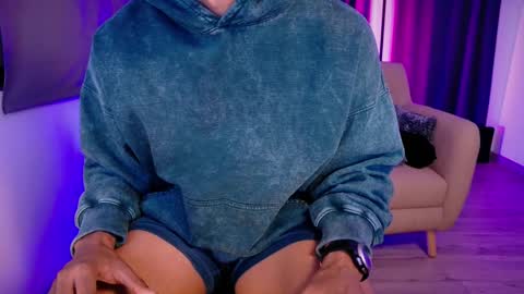 Liam Vokov online show from November 19, 9:53 am