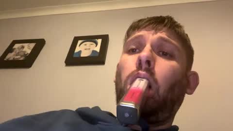 skuzzy25 online show from January 28, 12:05 am