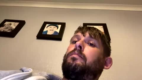 skuzzy25 online show from October 1, 11:41 pm