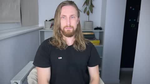 Snapshot of sky_guy25 chatting on October 30, 9:49 pm sky_guy25 online show from October 30, 9:49 pm