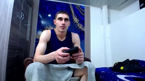 Skyler online show from April 1, 10:18 pm