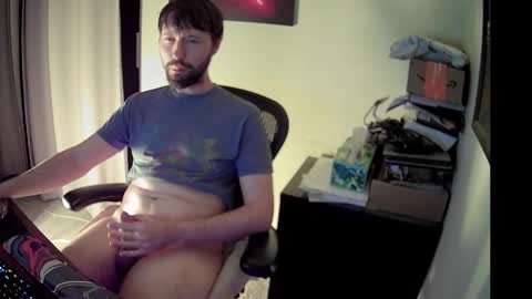 Snapshot of slave2pussy chatting on December 4, 7:39 am slave2pussy online show from December 4, 7:39 am