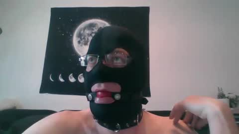 Snapshot of slaveforgodess chatting on February 14, 9:56 am slaveforgodess online show from February 14, 9:56 am