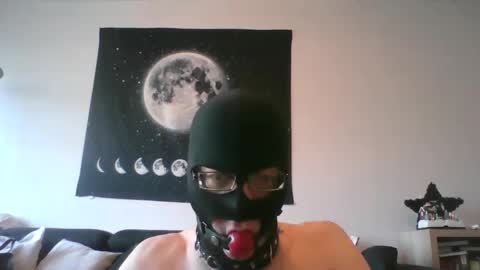 Snapshot of slaveforgodess chatting on January 13, 9:41 am slaveforgodess online show from January 13, 9:41 am
