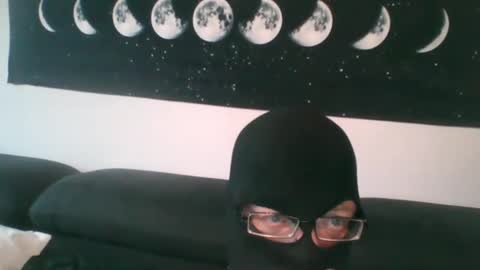 Snapshot of slaveforgodess chatting on December 16, 8:52 am slaveforgodess online show from December 16, 8:52 am