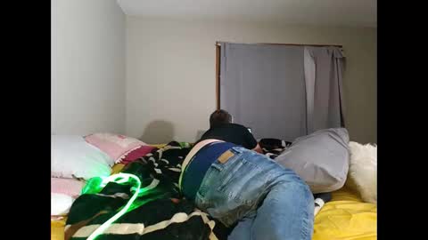 sleepwithyou online show from January 7, 8:05 am