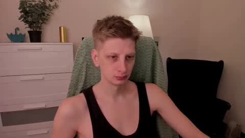 Andy online show from November 23, 8:42 pm