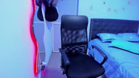 slim_master12 online show from January 22, 6:10 am