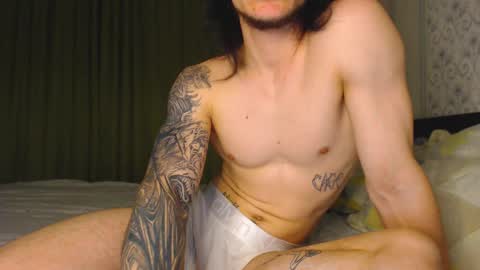 Gus online show from November 19, 1:44 pm