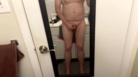 Snapshot of smalldick0324 chatting on October 28, 12:07 pm smalldick0324 online show from October 28, 12:07 pm