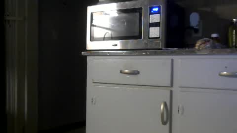 Snapshot of smalldickdjk chatting on October 29, 8:39 am smalldickdjk online show from October 29, 8:39 am