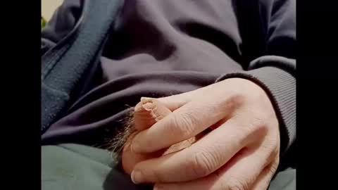 Small Hairy Uncut online show from December 30, 2:19 pm